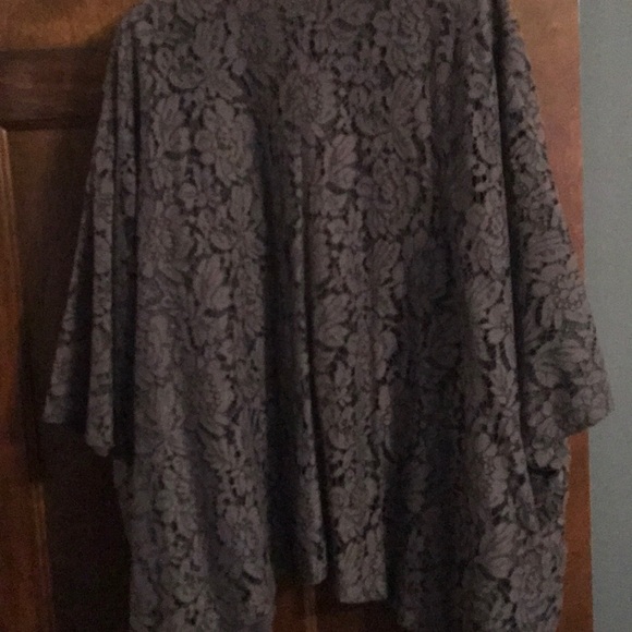 Chaser Kimono - Picture 4 of 5